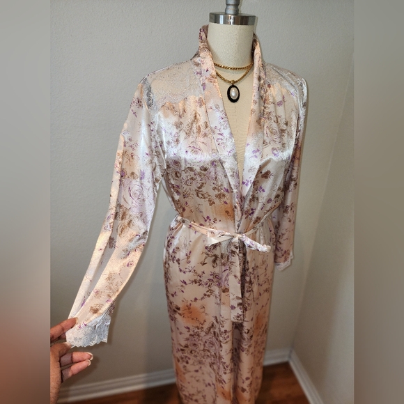 Linea Donatella Sleepwear (Robe) Size S/M - Picture 5 of 9